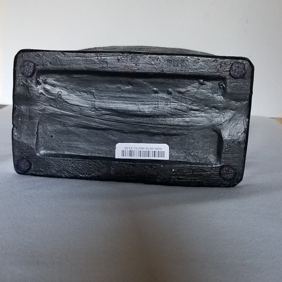 Day of the Dead Skull Mantel Décor - Picture 6 of 7